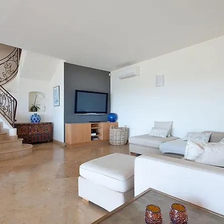 Furoli Sleeps 10 Pool Air Con Wifi Villa